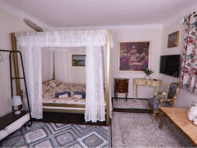 Chambre double avec salle de bain privative