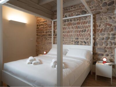 Appartement 1 Chambre – Rez-de-Chaussée – Bâtiment Séparé