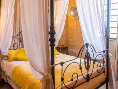 Chambre double avec salle de bains commune