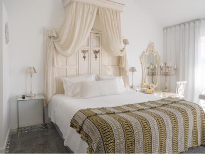 Queen Suite with City View