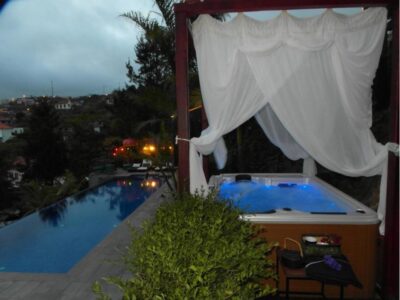 Baldaquin extérieur jacuzzi