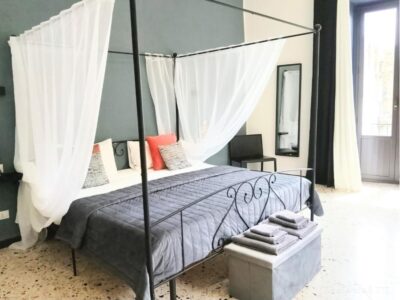 Classic One-Bedroom Apartment with King Bed