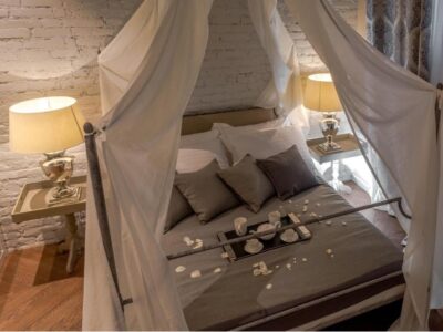 Chambre lit king-size deluxe